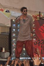 Ranbir Kapoor promote Rockstar in MMK College on 19th Oct 2011 (22).JPG
